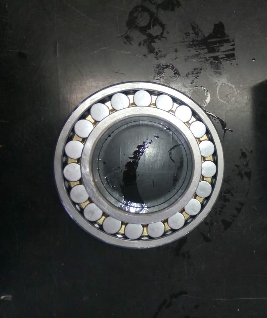 Bearing; 22215CAW33/C3