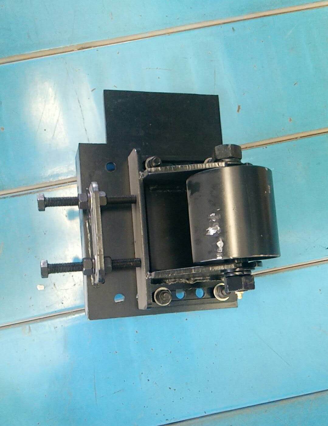 Tightening wheel assembly with bottom plate; for 4645-00149-1