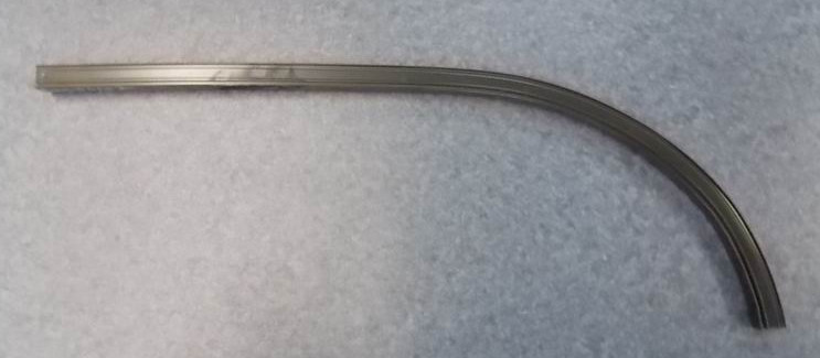 (Алюминиевый профиль) Проточный бачок левого заднего стекла