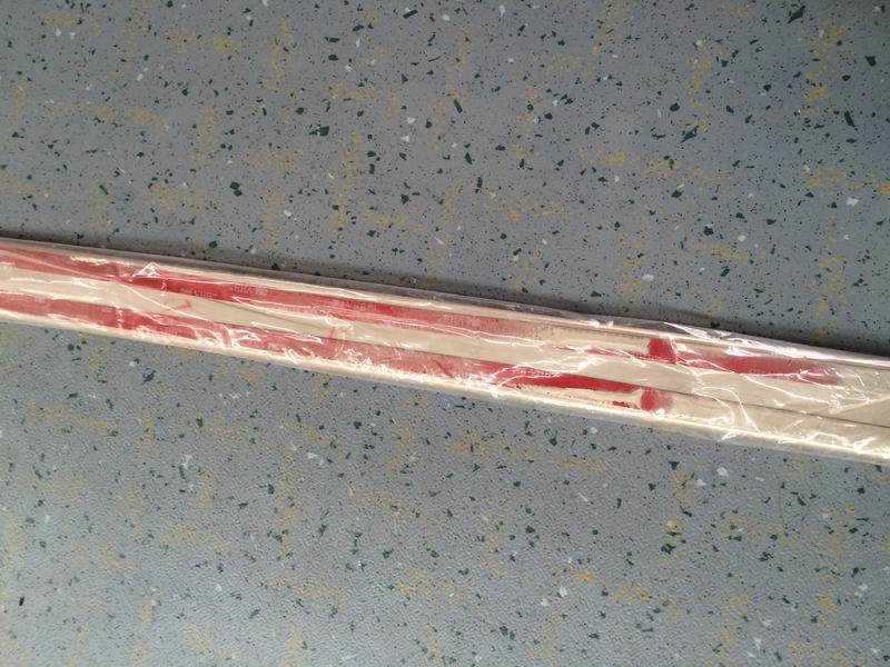 Боковые декоративные детали по окружности, ПВХ, T7, задняя полоса против царапин на правом переднем колесе