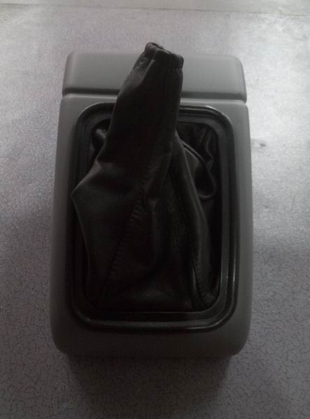 Shipping dust cover, three soft shafts, injection molded parts