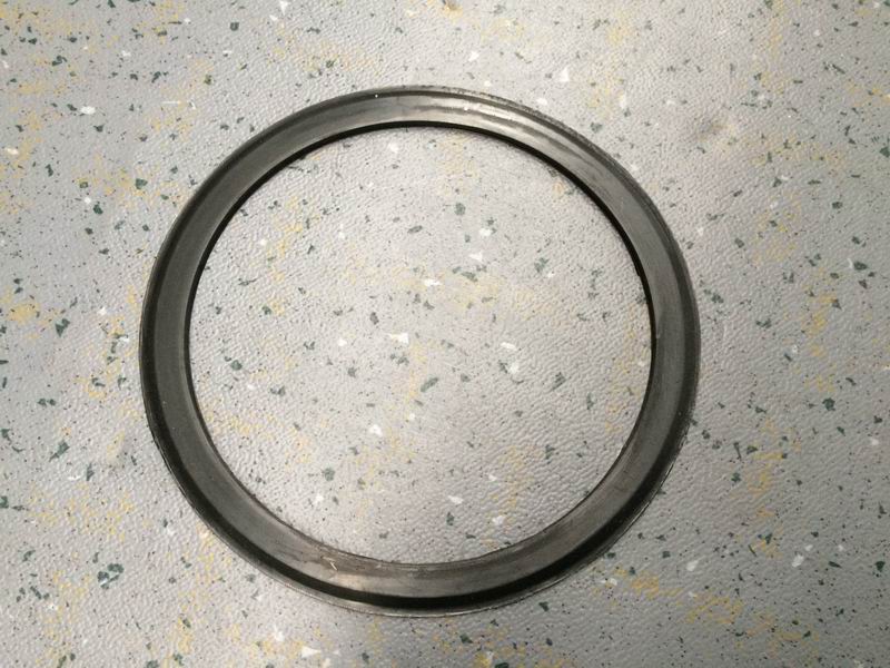 Rubber sealing gasket