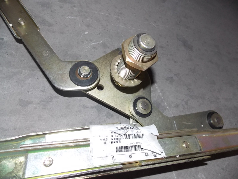 A74 wiper connecting rod-2