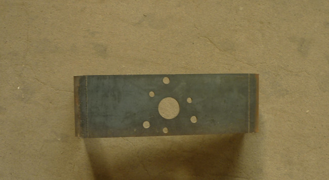 Крепежная пластина для установки электродвигателя стеклоочистителя-2