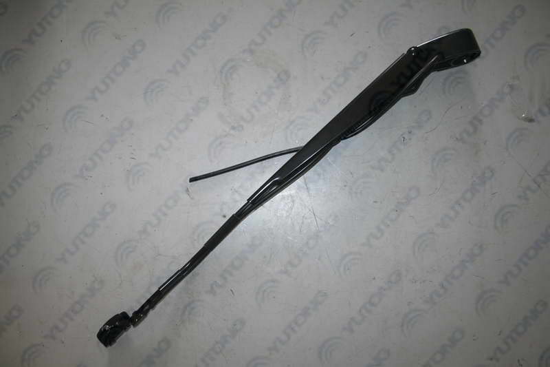 Right wiper arm A74