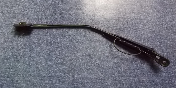 Рычаг стеклоочистителя правый