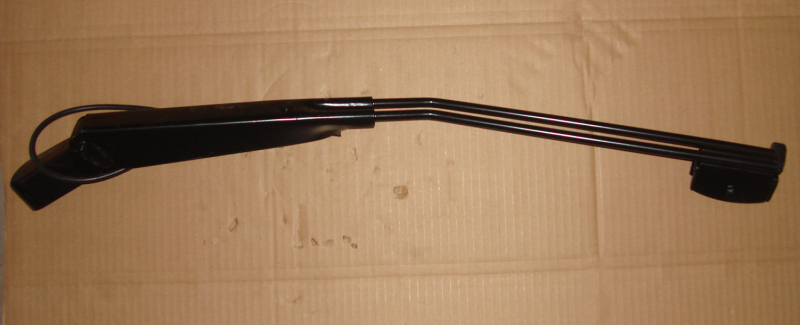Wiper arm-right