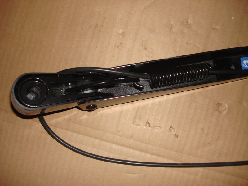 Wiper arm-right-1