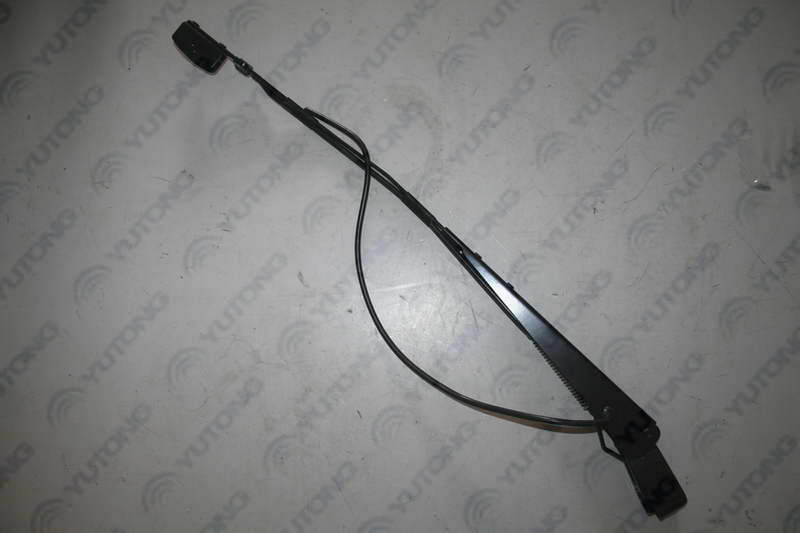 Wiper arm-left