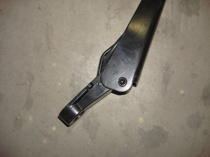 Single round tube wiper arm-left with bowl-shaped lid-1