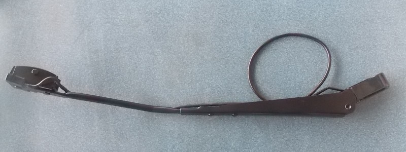Single round tube wiper arm-right with square cover-1