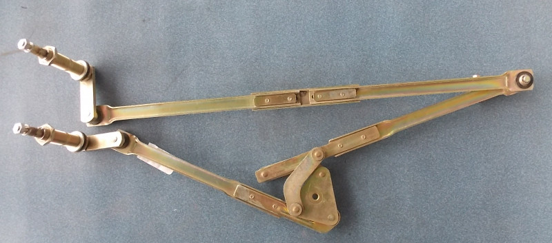 Шатун стеклоочистителя; удалил так же, как и 5205-02057