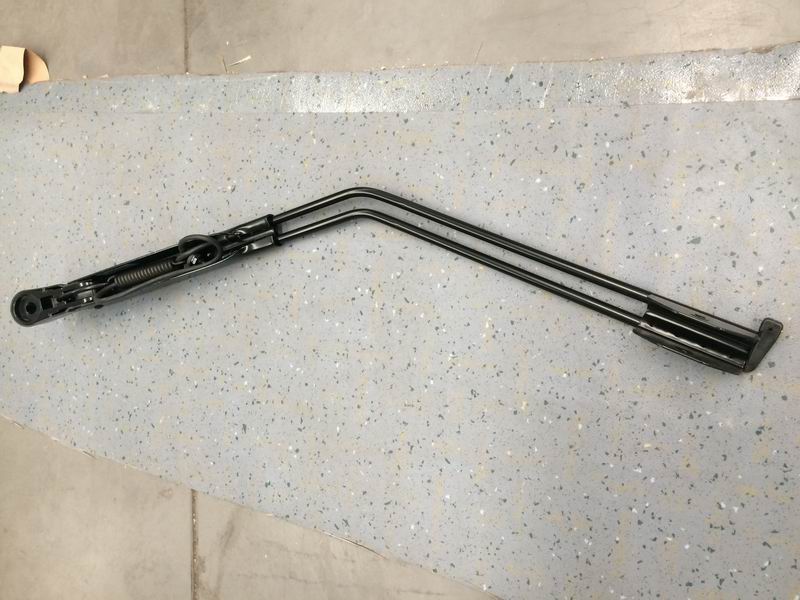 Wiper arm-left; deleted same as 5205-01445