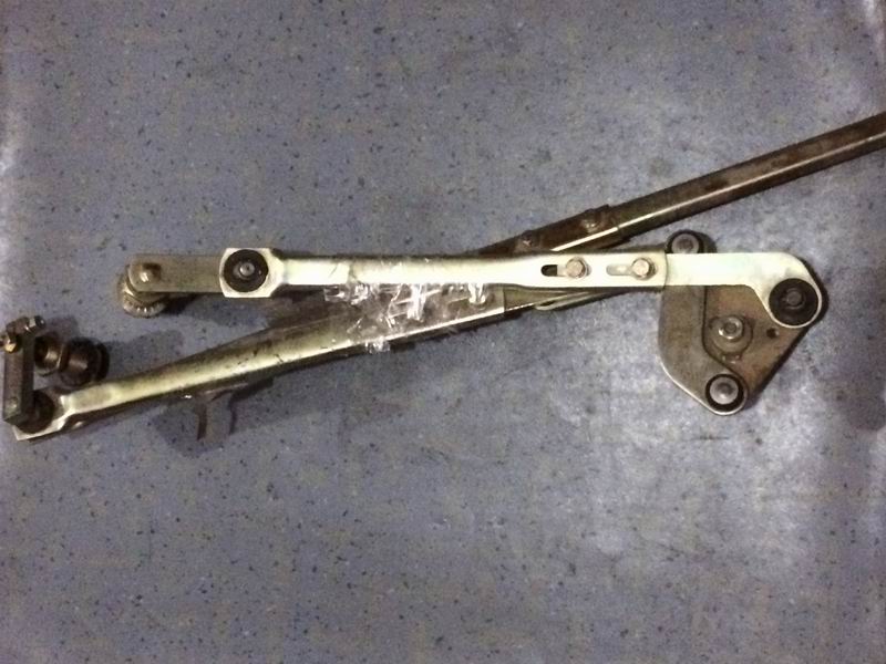 Wiper connecting rod