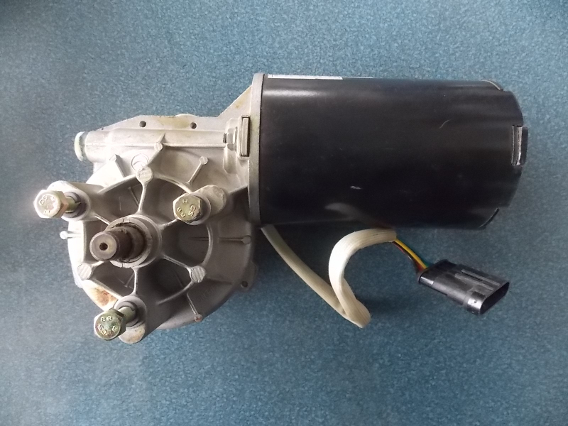 Wiper motor