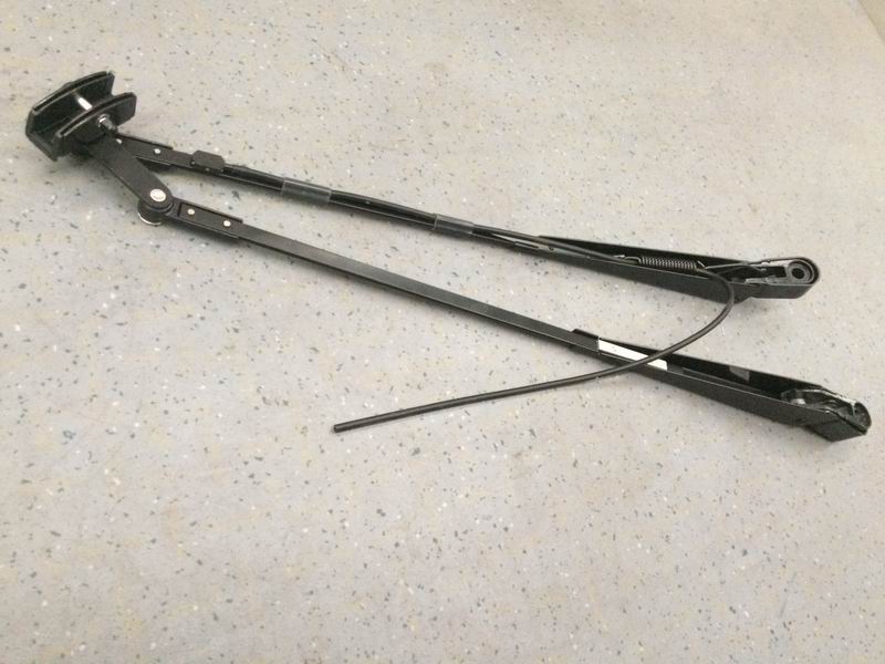 Wiper arm-right; deleted same as 5205-01842