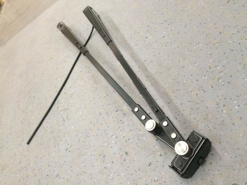 Wiper arm-right; deleted same as 5205-01842-1