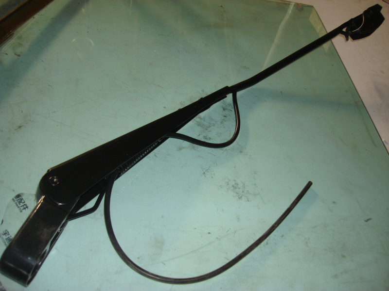 Стеклоочиститель 1800 24V 150W Левый руль направления-2