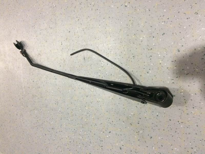 Wiper arm-left 800MM single flat wire