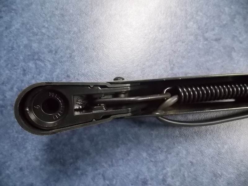 Wiper arm-left; 750MM; double flat wire; with auxiliary brush-2