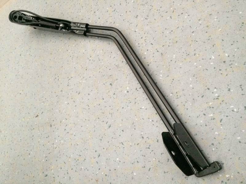 Рычаг стеклоочистителя левый; удалил так же, как 5205-02158-2