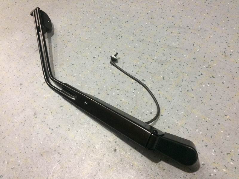 Wiper arm-right