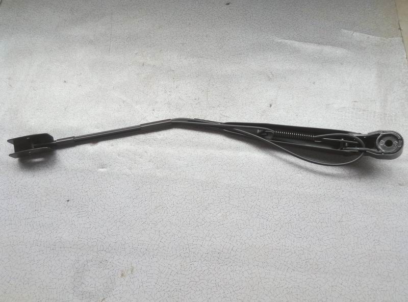 Wiper arm-right 750MM single flat wire