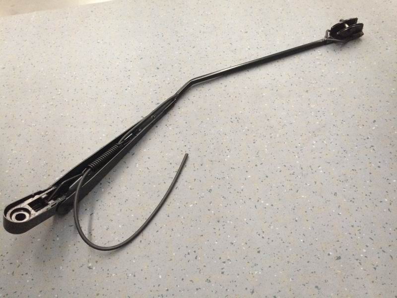 Wiper arm assembly-left
