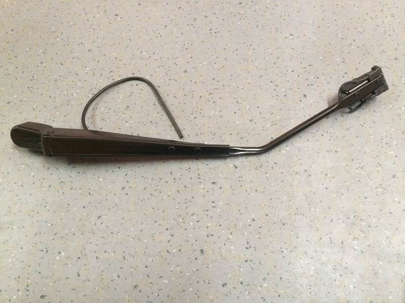 Wiper arm-left