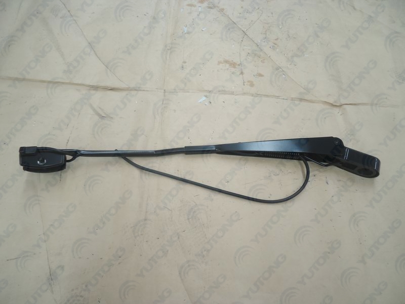 Wiper arm-left; deleted same as 5205-02040