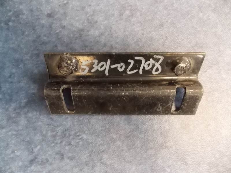 Front lock fixing part, left front headlight installation left bracket, ZK6127H