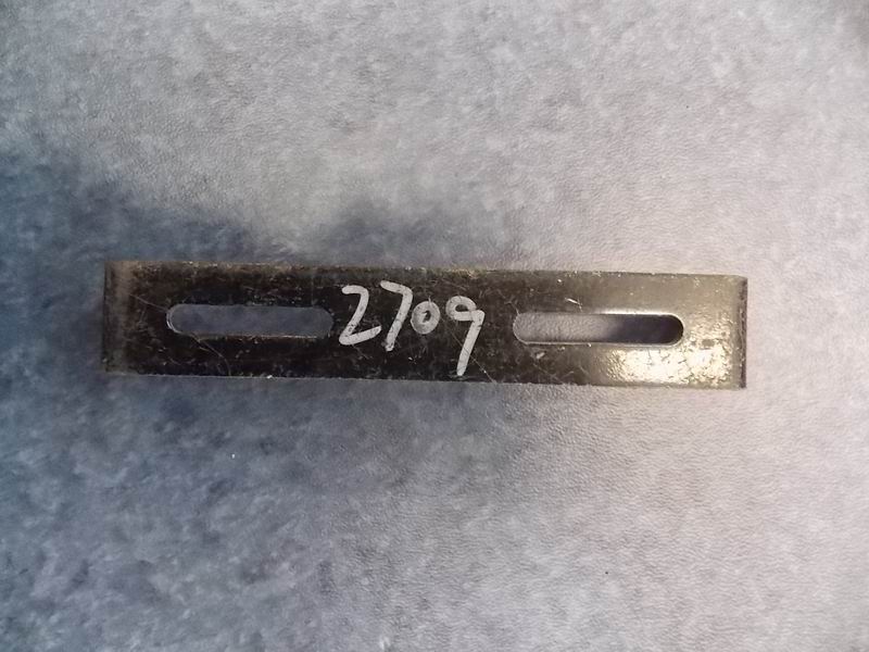 Front lock fixing parts, left front headlight rear fixing bracket, ZK6127H-1
