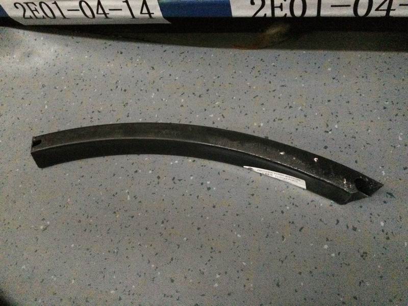 Верхняя балка переднего лобового стекла (дополнительный дорожный знак)-1