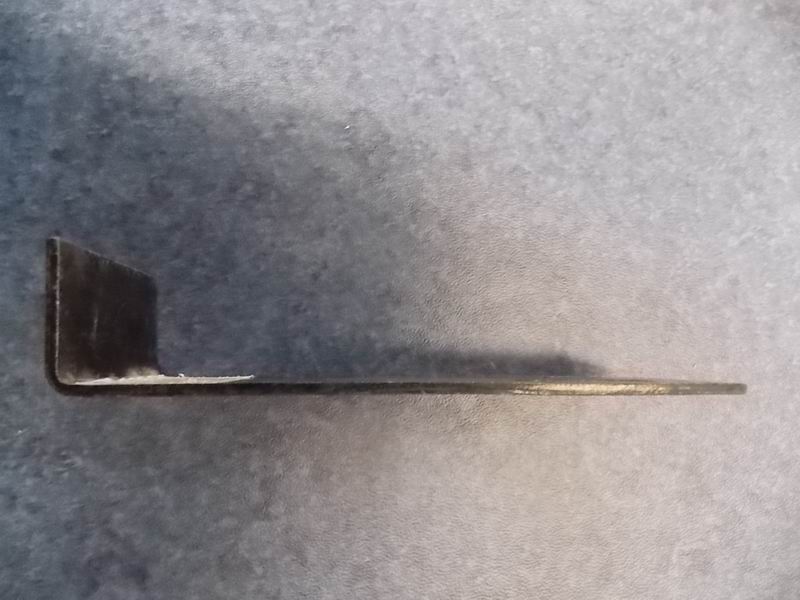 The middle connection part in the lower right corner of the front circumference-2