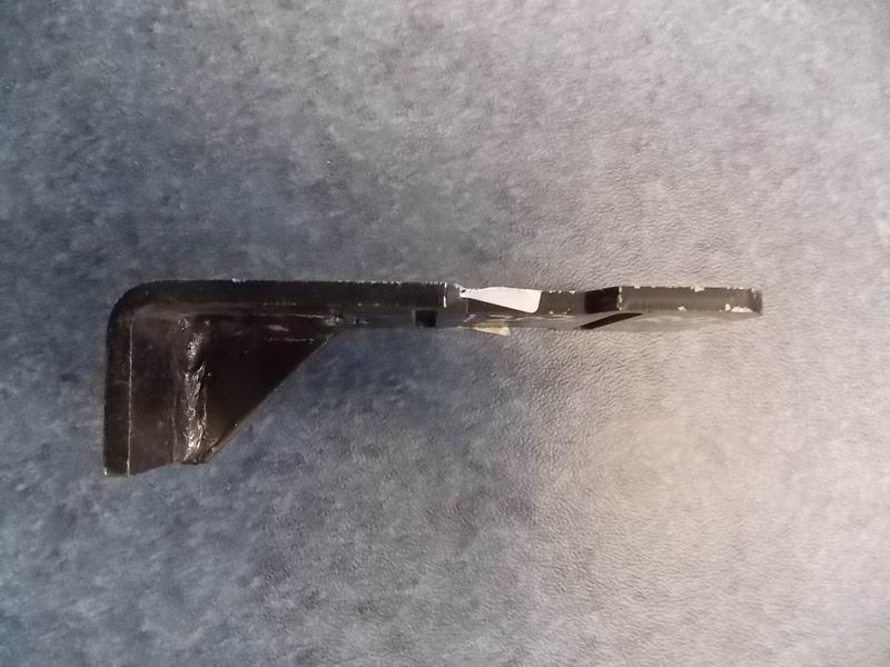 Крепление переднего замка, крепление замка «рыбья голова», H 246