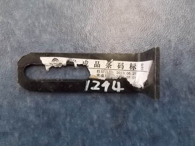 前围锁固定件,ZK6751D型客车