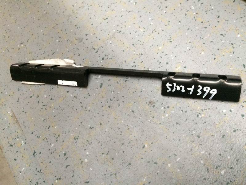 Front lock fixing, left side, H638