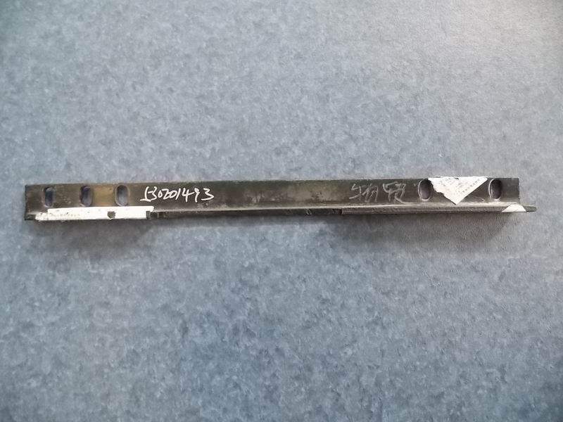 Front lock fixing, right hinge, H251