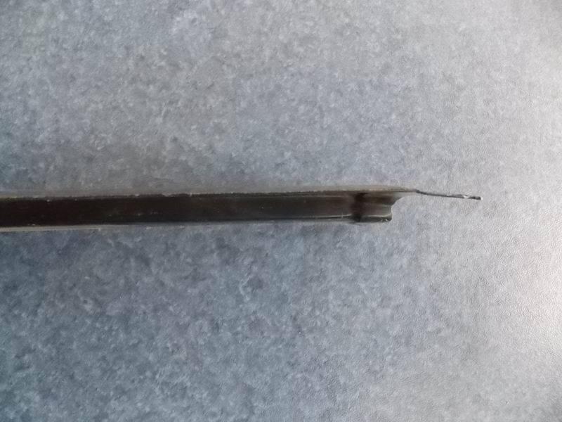 前风挡右侧蒙皮-2