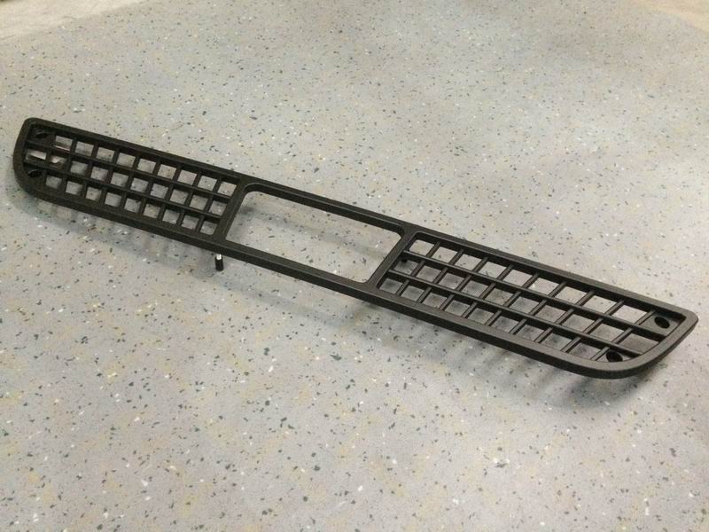 Front circumference under cover