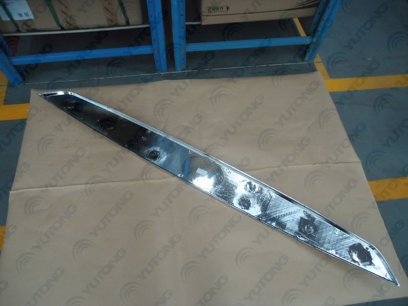 Front wing decoration parts (ZK6180HG)-1