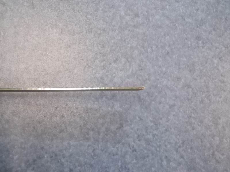 Inner stop on the lower right side of the front windshield-1