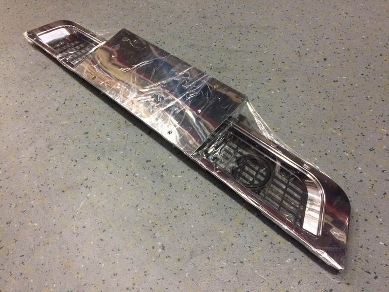 Front wing decoration parts, ZK6710D1 front guard grille