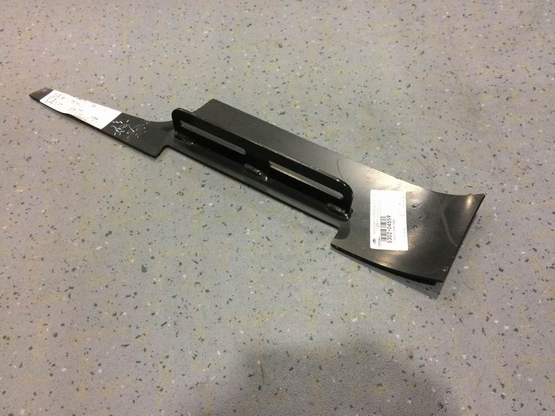 Exterior bracket, right light frame side connection plate, 6122HD9