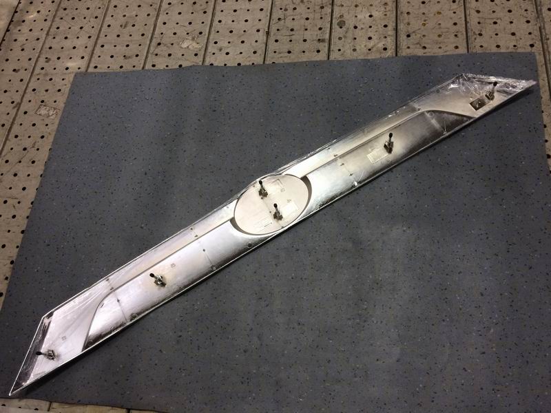 Front wing decoration parts (ZK6120HQ)-1