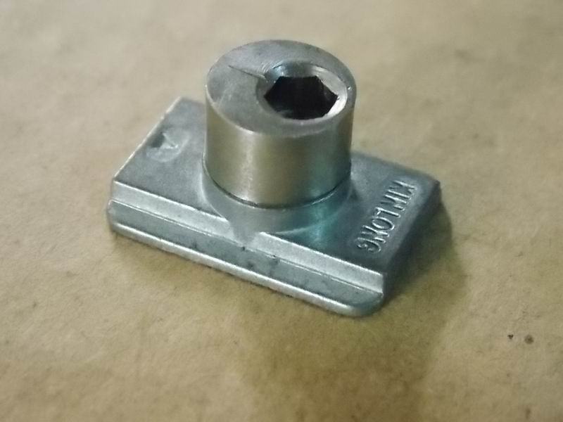 Escape window HDS8 lock point