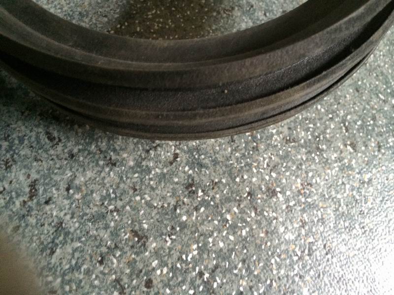 Mountain flange slot