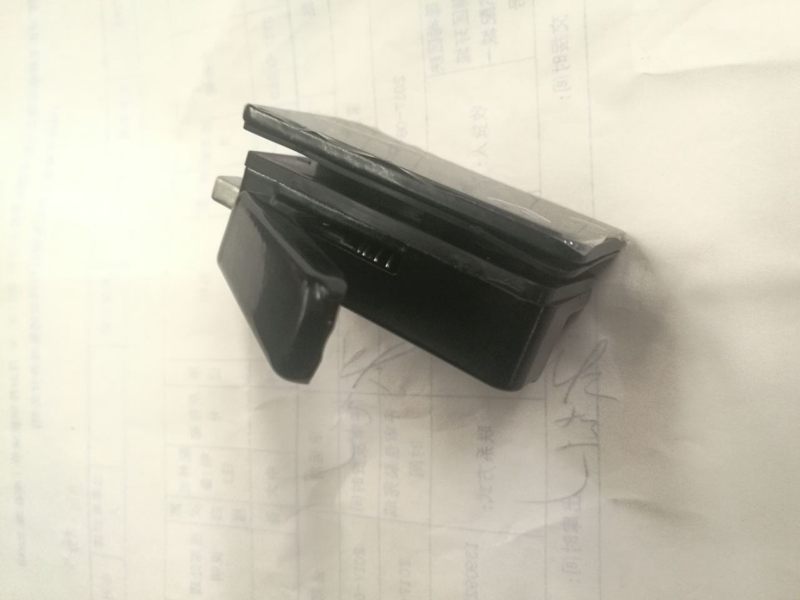 Up and down sliding window rear window lock; material is iron