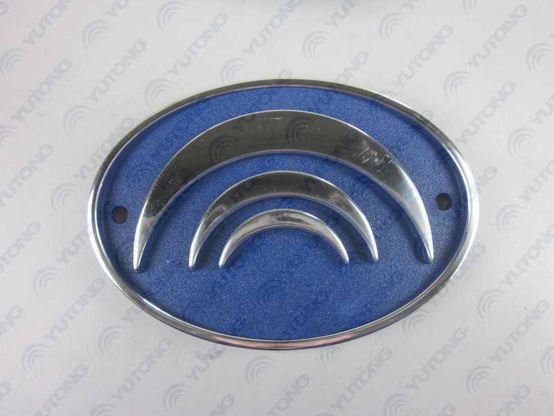 D Decorative cover (spare tire shaker hole at the passenger door)