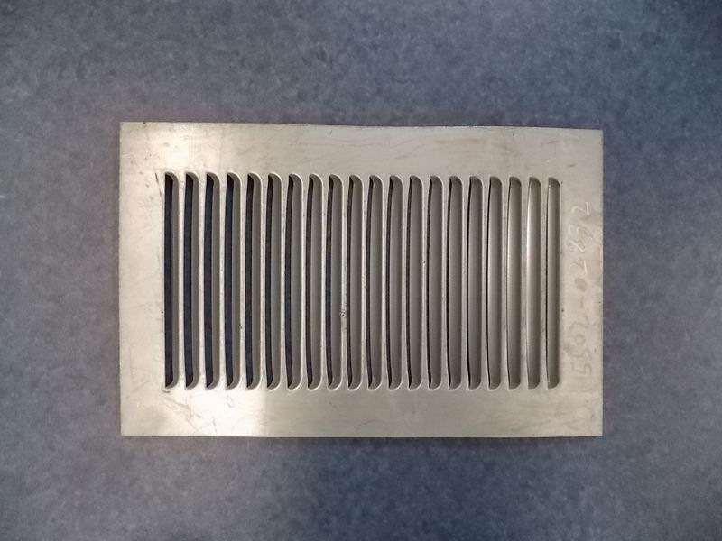Air intake grille (enlarged)
